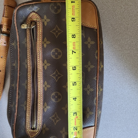 Louis Vuitton crossbody - Picture 11 of 16
